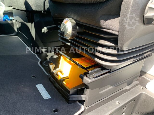 Furgoneta caja IVECO Daily 70C18A8P MY26 FILZ KOFFER AUT LBW LUFTFED