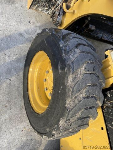 Chargeur CAT 226 D3 (5867)