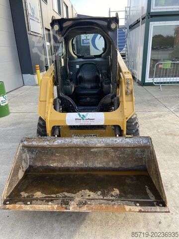Chargeur CAT 226 D3 (5867)