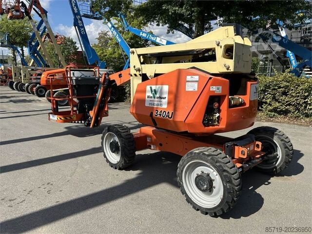 Articulated boom lift JLG 340AJ (4566)