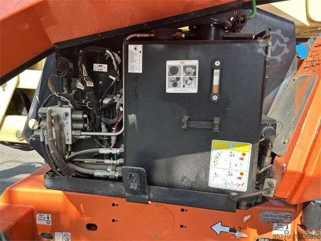 Articulated boom lift JLG 340AJ (4566)
