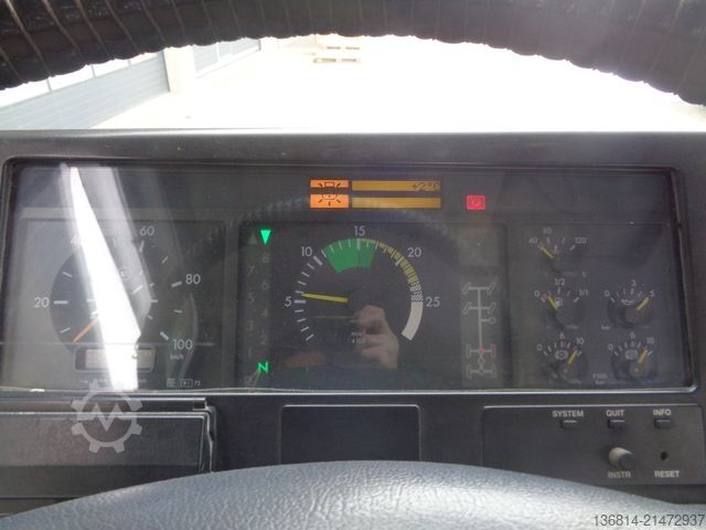 Sklápěcí vůz MERCEDES-BENZ Actros 3240 8x4 Blatt Meiller 3-S-Kipper