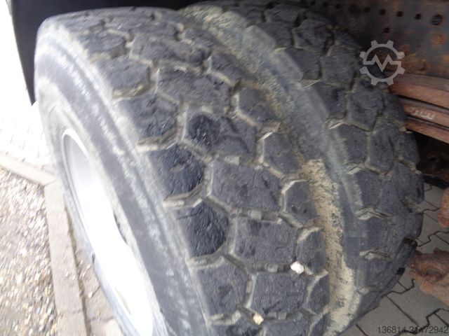 Třístranný sklápěč MERCEDES-BENZ Actros 3240 8x4 Blatt Meiller 3-S-Kipper