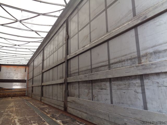 Otevřený návěs s plachtou KÖGEL SN24 MEGA 435/50 R19,5 SAF