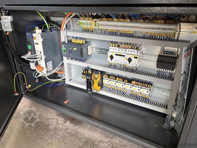 WAGNER (TRENNJAEGER) automatic bandsaw Trennjaeger TEBA 300 A-NC