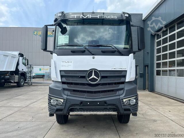 Estándar-SZM Mercedes-Benz Actros 3348 S 6x4 Tractor Head