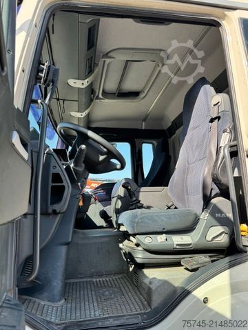 タンクローリー MAN TGA 18.350 * ESTERER * OBEN UND UNTEN *ANALOG TA