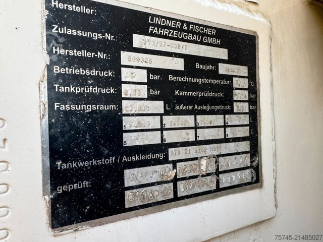 タンクローリー MAN TGS26.360 * OBEN & UNTEN * 3 KAMMER * ALUFELGEN*