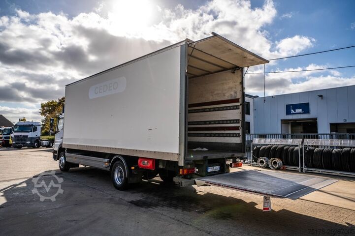 Valiză MERCEDES ATEGO 1222 + D'HOLLANDIA 1.5T