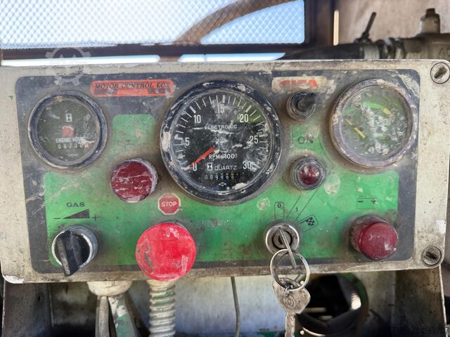 شاحنة مضخة خرسانة Iveco Magirus 330