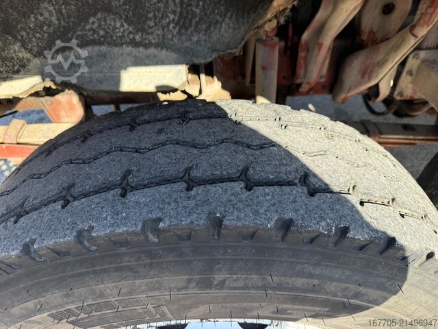 شاحنة مضخة خرسانة Iveco Magirus 330