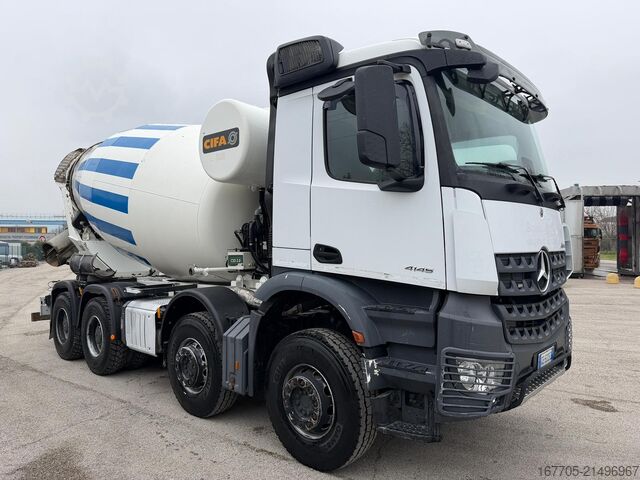 Betonmischer LKW Mercedes-Benz AROCS 4145