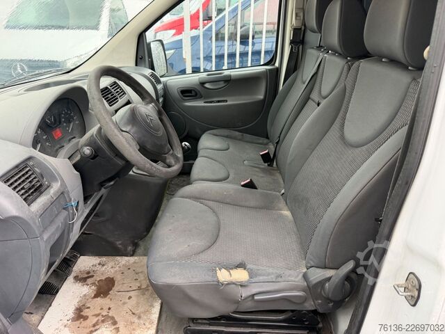 Xe van thùng kín Citroën Jumpy HDi 90 27 L1H1 Kasten