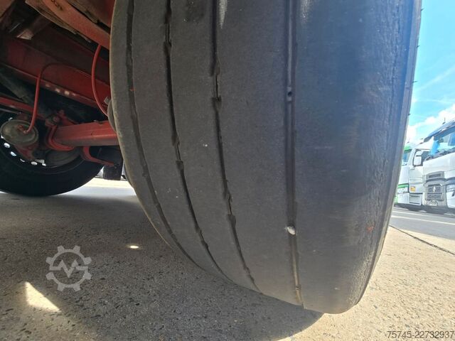 Semirimorchio con piattaforma di lavoro KRONE SD * PLATEAU * BPW * STAHLMATTEN