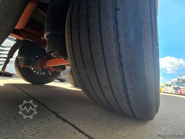 Semirimorchio con piattaforma di lavoro KRONE SD * PLATEAU * BPW * STAHLMATTEN