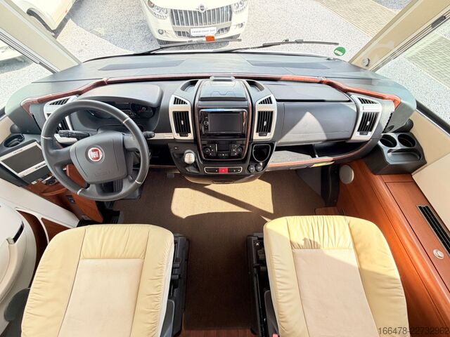 Integreeritud matkaauto CARTHAGO Chic E-Line I 51 Linerclass Einzelbetten-Hubbett