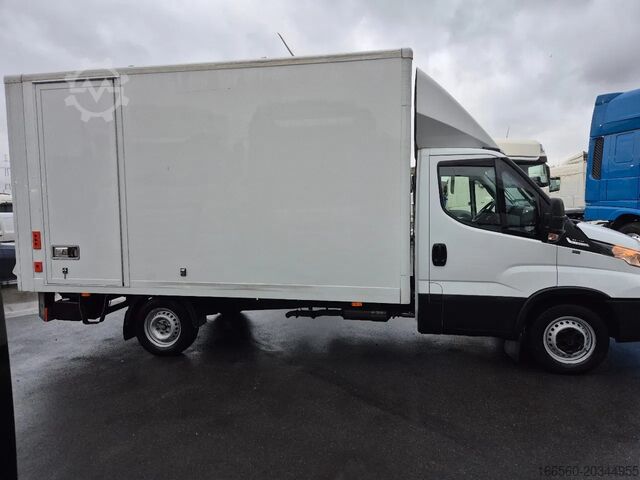 Box truck Iveco DAILY 35 S 14 A8
