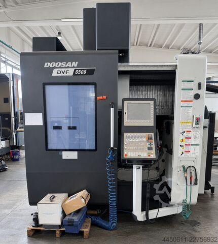 Centru vertical de prelucrare DOOSAN DVF-6500