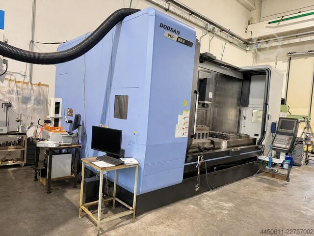 Pusat pemesinan menegak DOOSAN VCF-850LSR