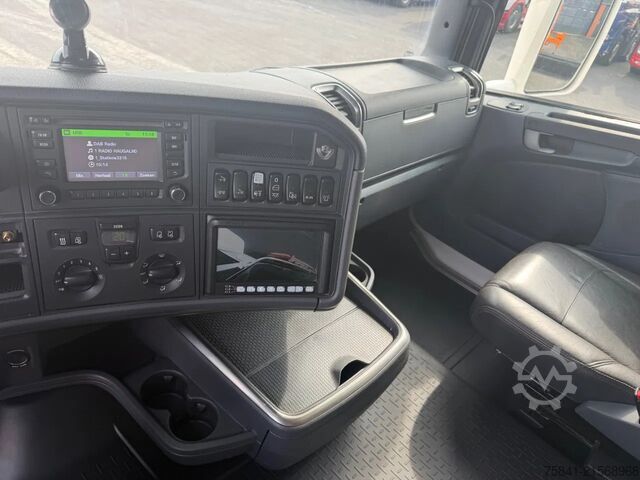 Kamion sa kranom Scania R580 V8 R 580 LB 8x4 HMF 4020-K6 + JIB FJ 600-K4