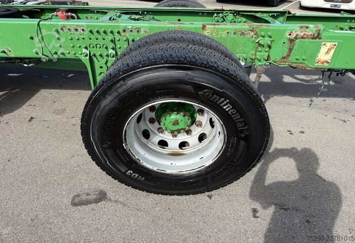 هيكل الشاحنة Volvo FM-460 4x4R Fahrgestell / Swiss-Vehicle