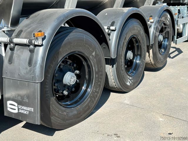 Tanksemitrailer  SCHWARTE JANSKY Hochleistungs-Zubringer, MIETEN?