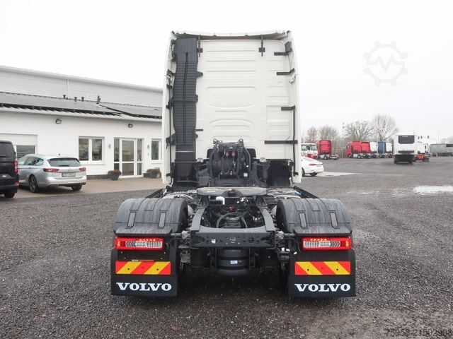 Standard dragbil Volvo FH 500 Aero Euro 6 Globetrotter XL Leder Mikrowell