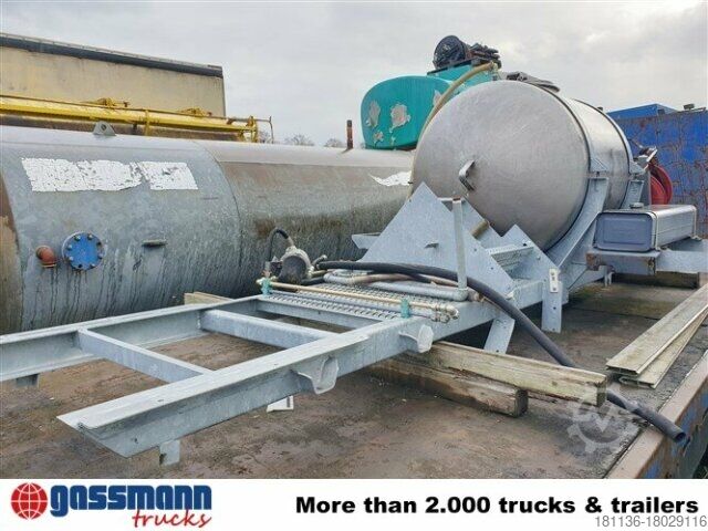 Camion-citerne  Tank-Aufbau