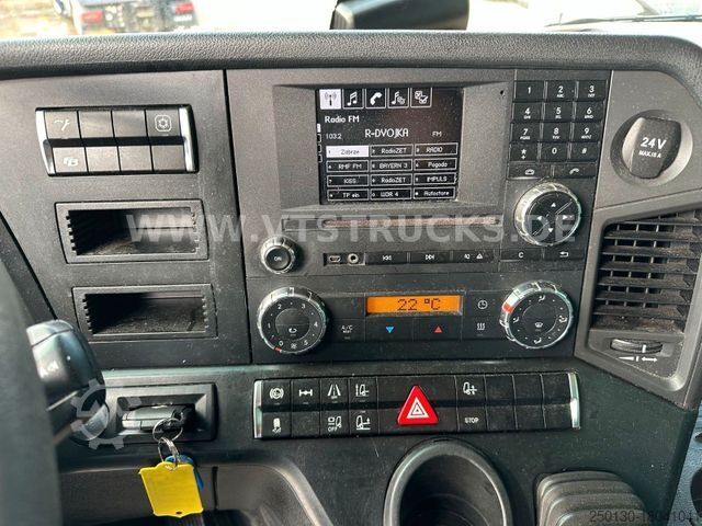 Yüksek hacimli çekici MERCEDES-BENZ 1836 LSNRL Euro6 4x2 Voll-Luft *Motorschaden*