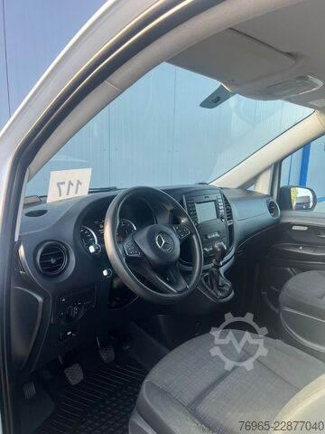 Ploščati dostavnik MERCEDES-BENZ Vito 114 LANG KLIMA TEMPOMAT AHK WERKZEUGSCHRÄNK