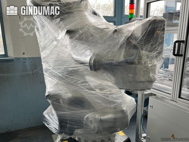 זרוע רובוט KUKA KR120 R3200 PA