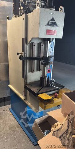 Hydraulische Einständerpresse Hymag HE 6 TME SO 6