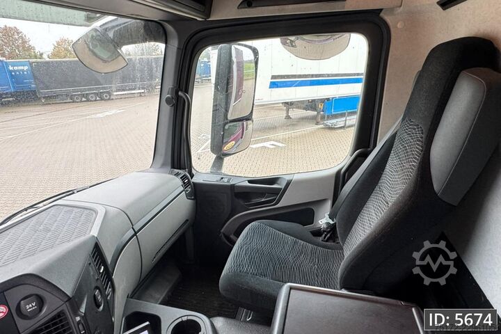  Mercedes-Benz Antos 1824 Day Cab, Euro 6, / Carrier MT / Carg...