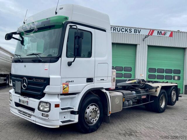 System för krokarm Mercedes-Benz Actros 2541 493099 km original,  3 pedals,