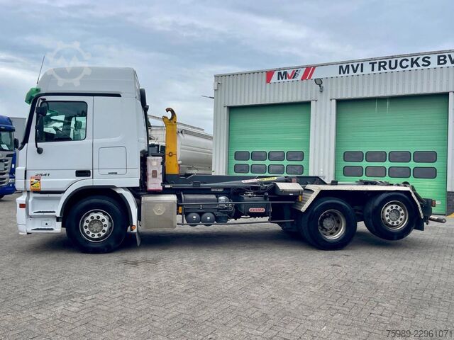 System för krokarm Mercedes-Benz Actros 2541 493099 km original,  3 pedals,