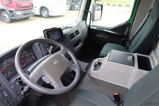 Kohver Volvo FL 210 Bakwagen + DHollandia 1500 kg