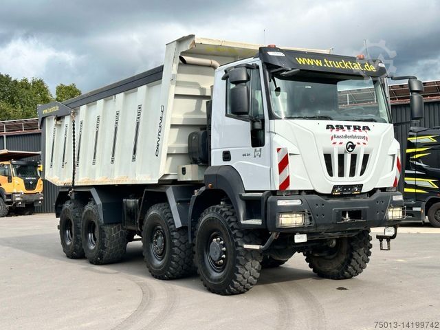 Iveco Astra HHD9 86.54 8x6, 28 m³, Nutzlast 40 t.