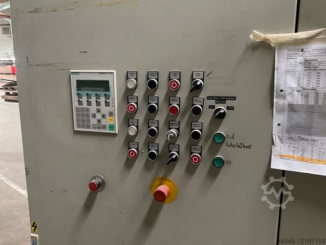 Sierra de cinta con mesa de alimentación HEMA UH900