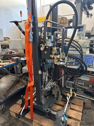 射出成形機 FERROMATIK MILACRON K110D-S/2F / 2K-Spritzgießmasch