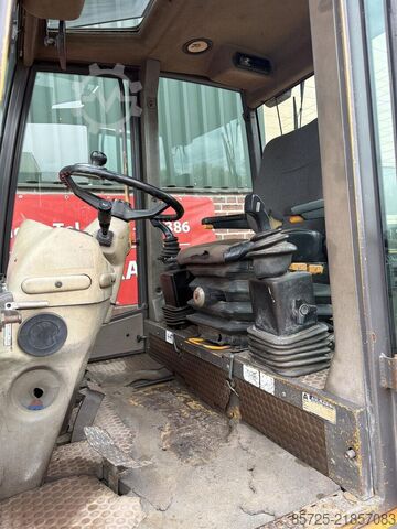 Iekrāvējs Ahlmann 85