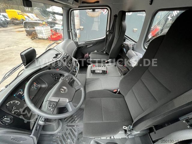 Furgão basculante MERCEDES-BENZ Atego 823 4x2 DSK mit HIAB 072 Ladekran *NEU*