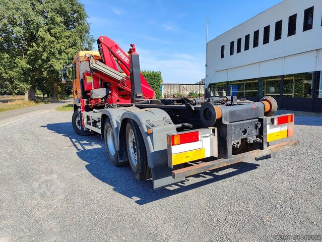 Hakenarmsystem MAN TGA 28.310 Container / Fassi F130