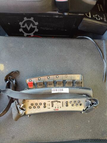 Ladepritsche MAN TGM 18.250 Open box + HIAB 166-3