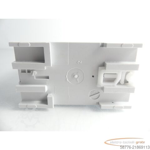 Komponenta ABB 2TLA010026R0000 Sicherheitsrelais RT6 SN: 18475 - ! -