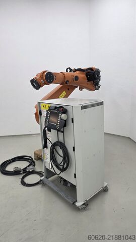 Robot industri KUKA KR 270-2 + (V)KRC2 ed05