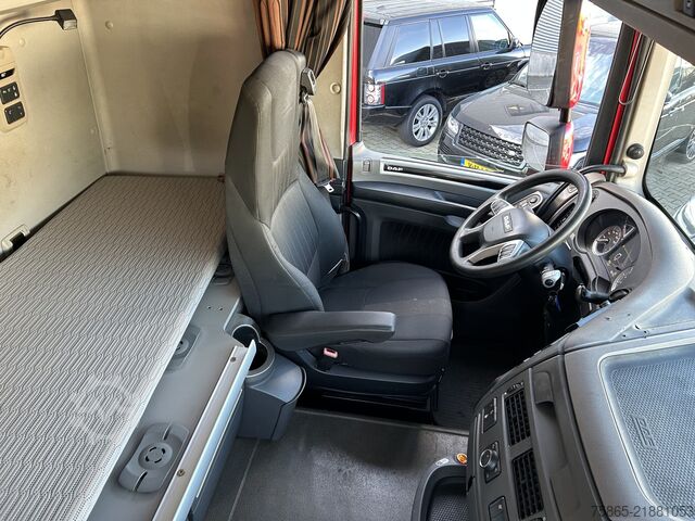 Standard-SZM DAF XF 450 FT Space Cab / 820 dkm / Tacho V2 / Nigh...