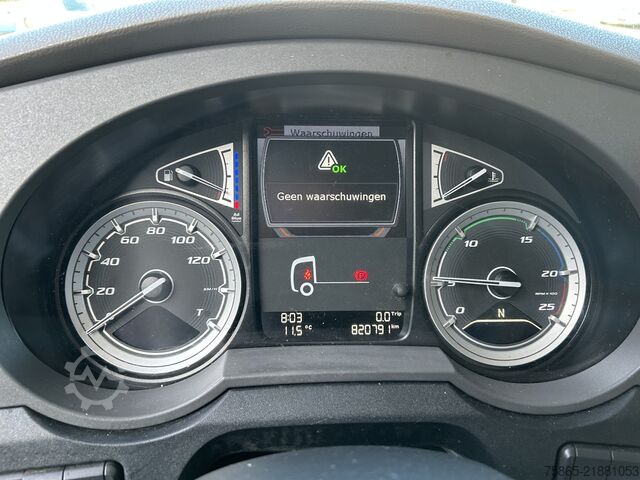 Standard-SZM DAF XF 450 FT Space Cab / 820 dkm / Tacho V2 / Nigh...