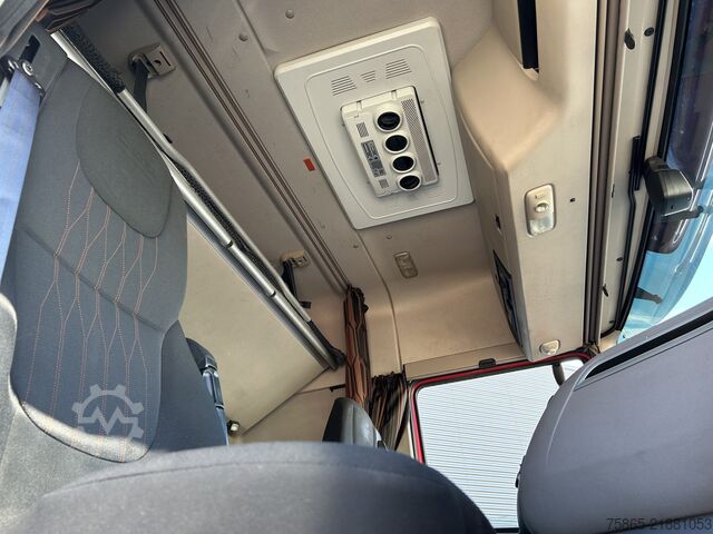 Standard-SZM DAF XF 450 FT Space Cab / 820 dkm / Tacho V2 / Nigh...