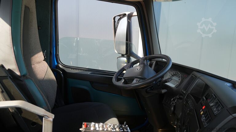 Kabeļu sistēma Volvo FMX 420 10x4 Chainsystem 218.500km