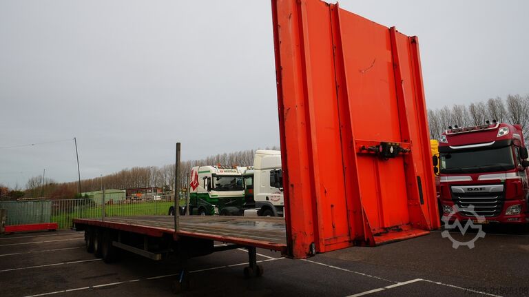 مقطورة منصة LAG Flatbed trailer